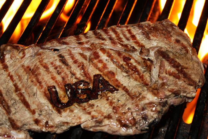 Steak mit Brandeisen-Mahl