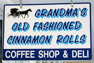 Grandma's Old Fashioned Cinnamon Rolls Schild